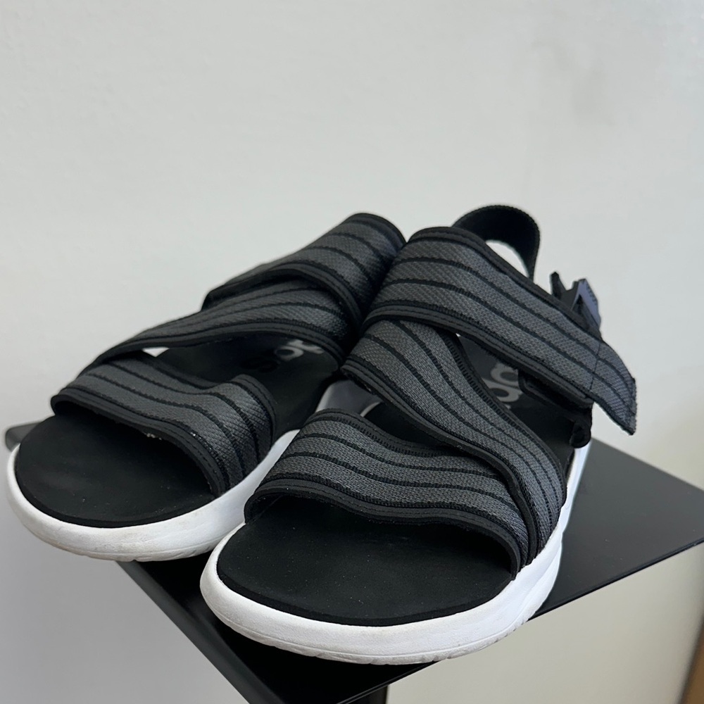Adidas Black Sport Sandals Velcro Strap Comfort Slides Lightweight Women’s